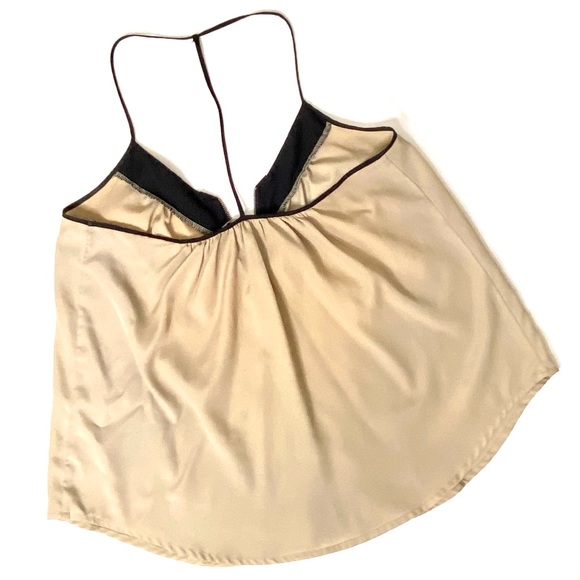 Low back Zipper Tank - Picture 3 of 5